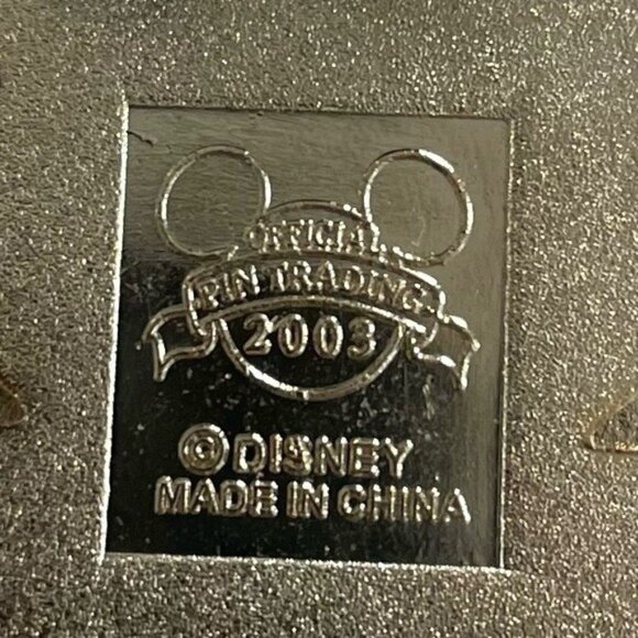 Disney Pin Disneyland's Princess Club Enamel Pin Castle Background 2003 EUC - Picture 7 of 7